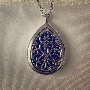 Teardrop Oil diffuser locket